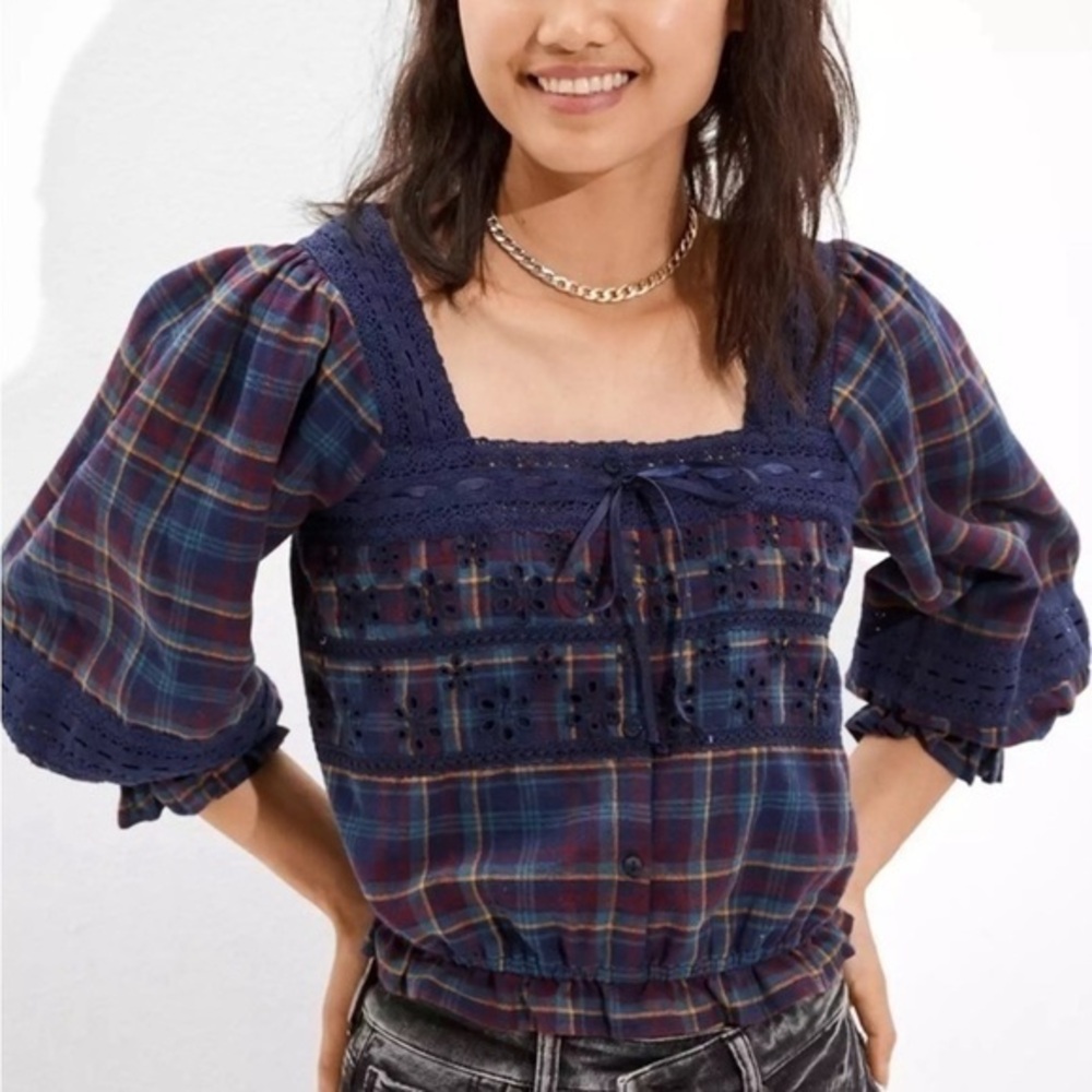 American‎ Eagle Shirt Small Blue Babydoll Cropped Boho Henley Cottagecore Linen